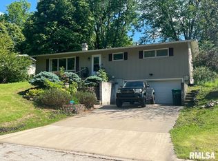 316 Jana Rd, Macomb, IL 61455