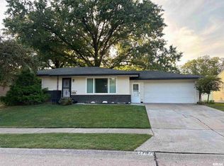 2707 2nd St, Moline, IL 61265