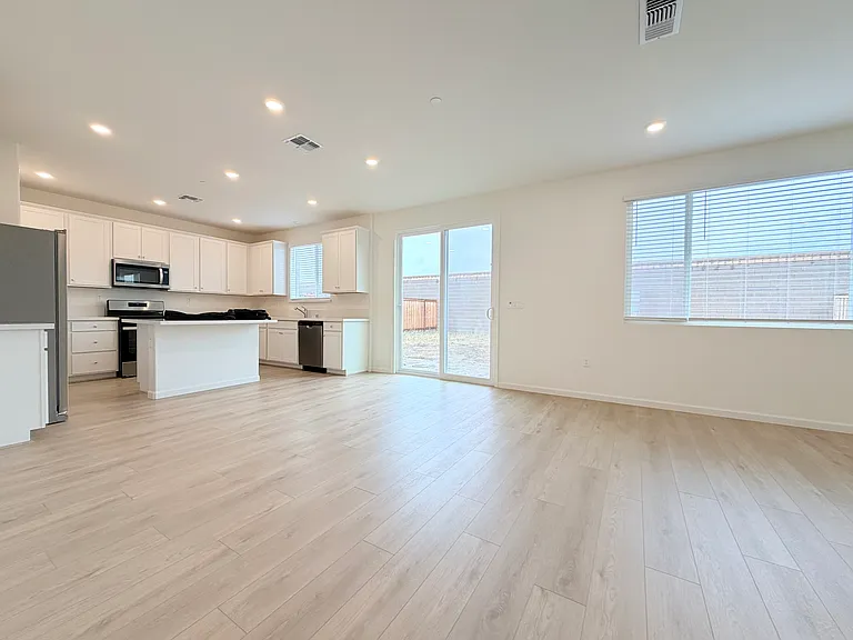 789 Sangiovese Ave — Photo 12