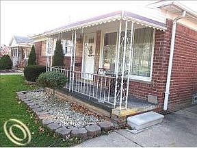 2nd image of 29644 Tamarack Dr