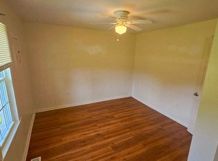 1404 Lake Cole Rd, Midway Park, NC 28544
