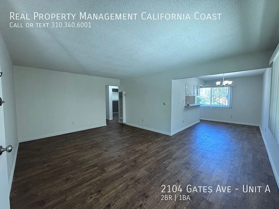 Building Photo - 2104 Gates Ave #A