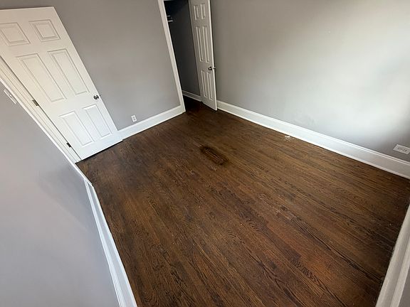 2nd image of 1309 W 82nd St