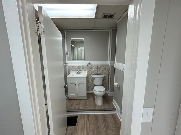 4th image of 324 Harrison Ave Unit 2