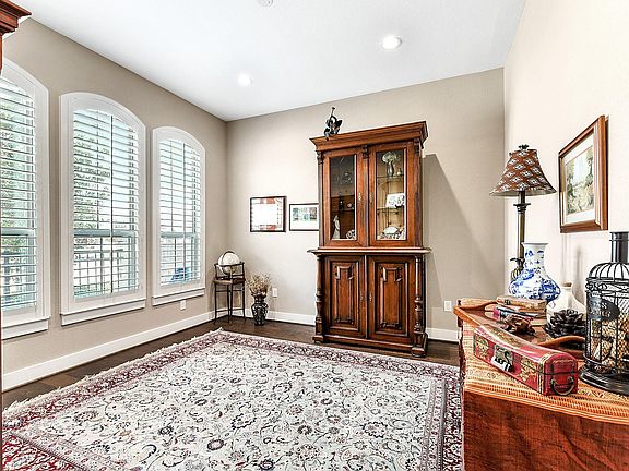 5th image of 11918 Papaveri St
