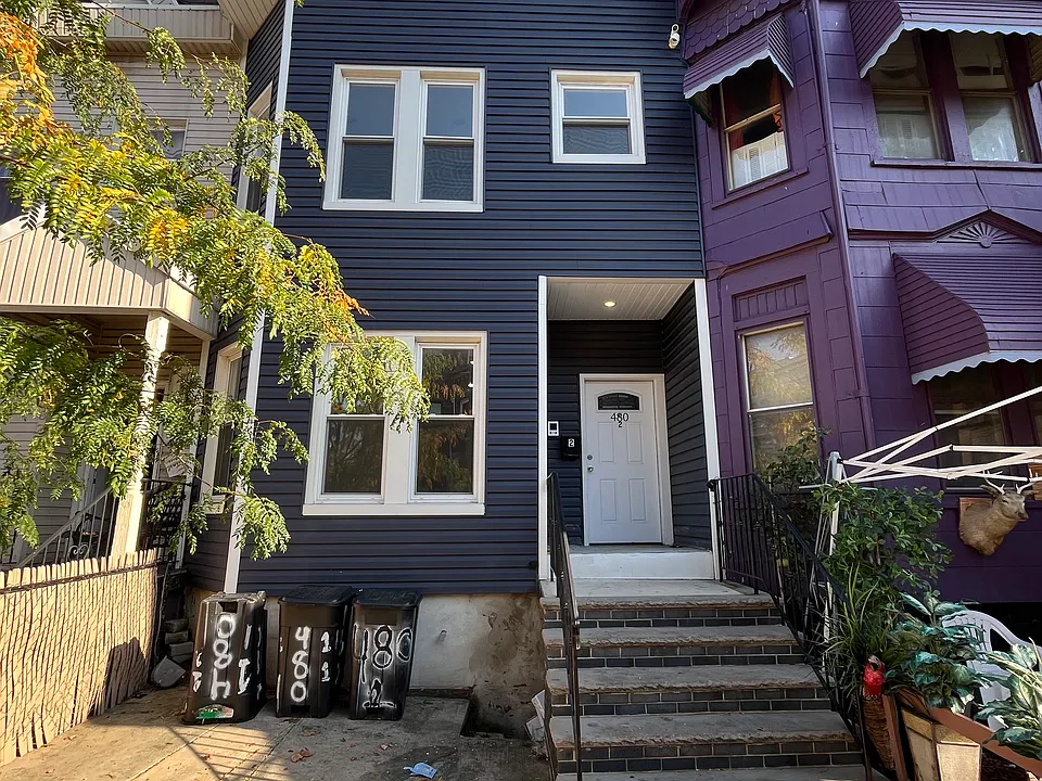 480 Bergen Ave #1