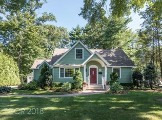 26 Heights Rd, Allendale, NJ 07401