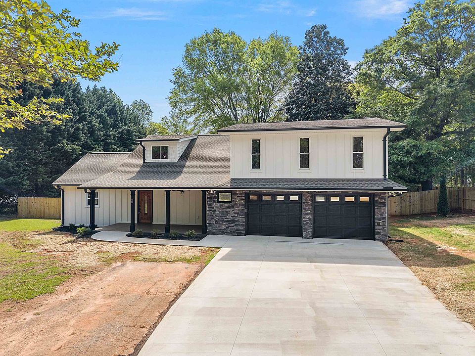 1st image of 100 Brandon Dr