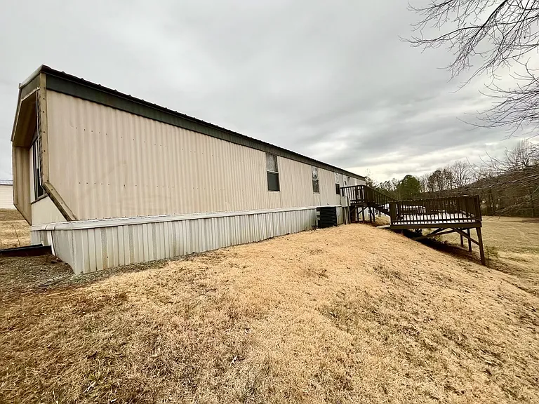 116 Dawn Dr #3 — Photo 2