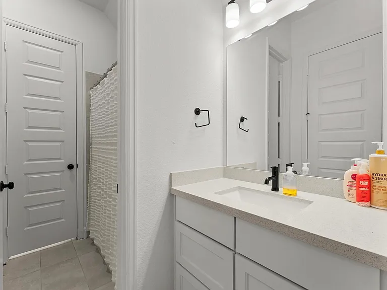 13022 Soaring Forest Dr — Photo 21