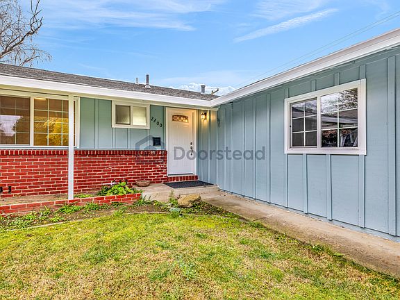 4th image of 2200 Whittier Dr