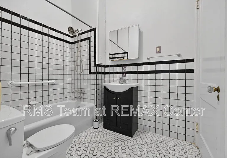 582 Clifton Rd NE — Photo 38