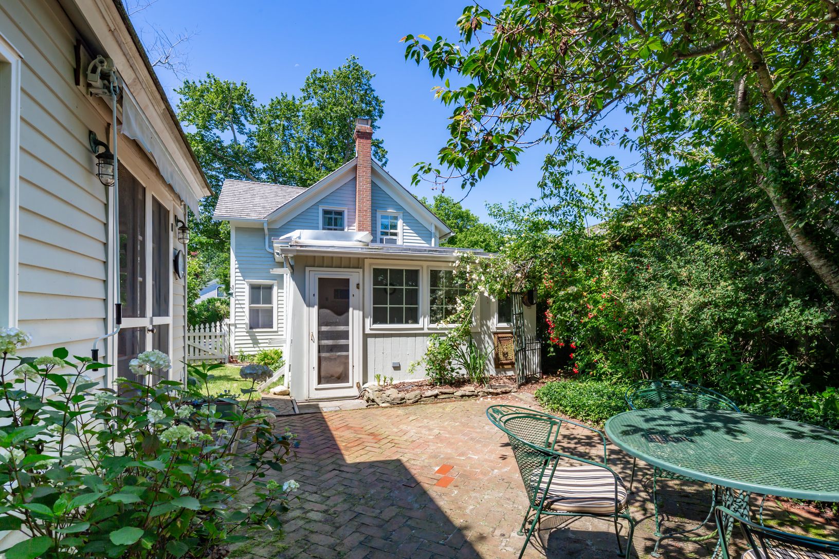  Studio & Brick Patio