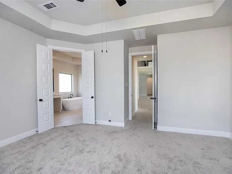24130 Elkhorn Glen Ln — Photo 17