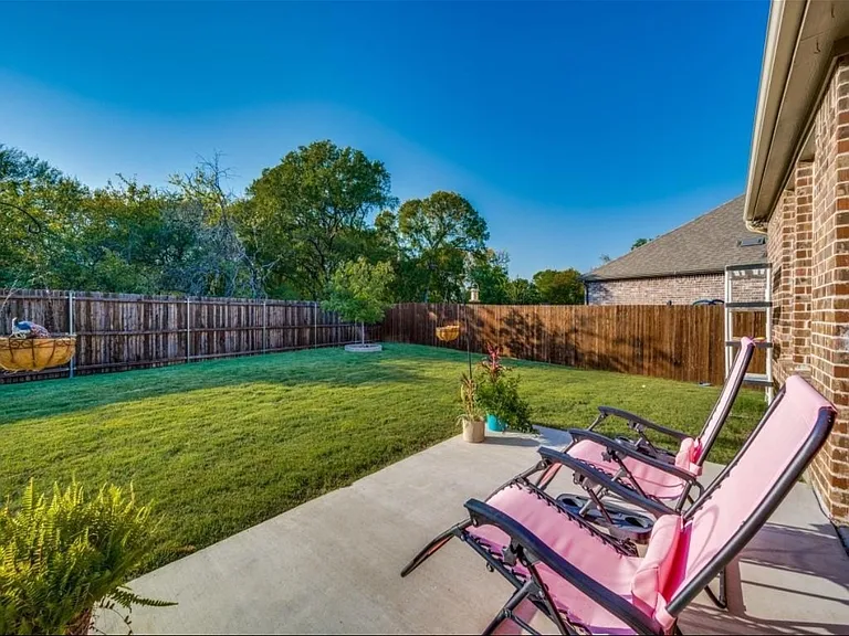 1448 Green Valley Way — Photo 10