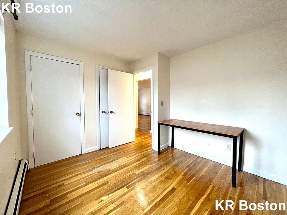 2nd image of 120 Dustin St #31Q