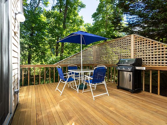 2nd image of 72 Moonstone Way