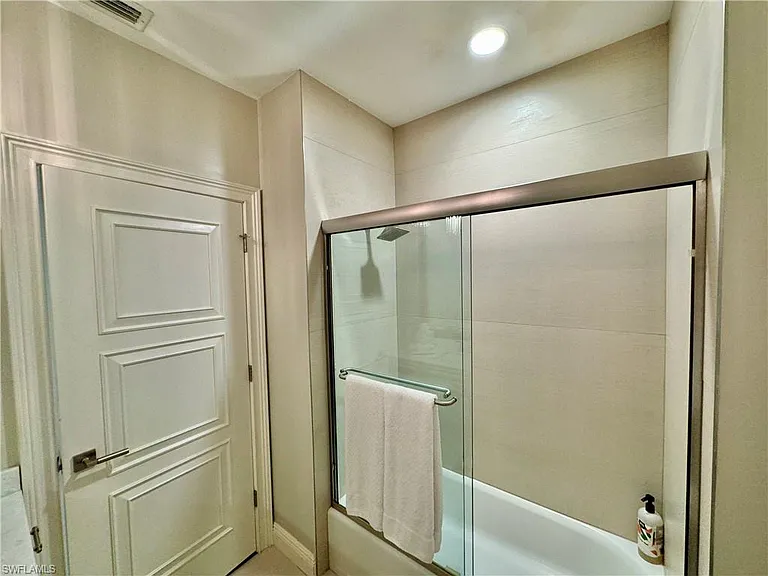 365 5th Ave S #303 — Photo 15