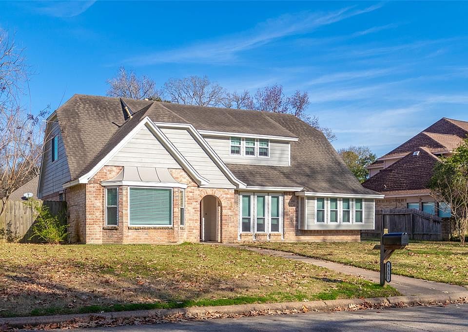 1st image of 8331 Bunker Bend Dr