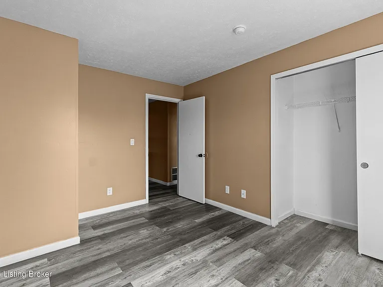 2430 McKindree Ct — Photo 3