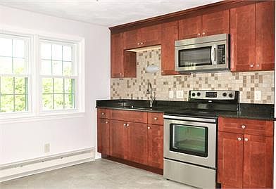 2nd image of 152 Main St #14205600