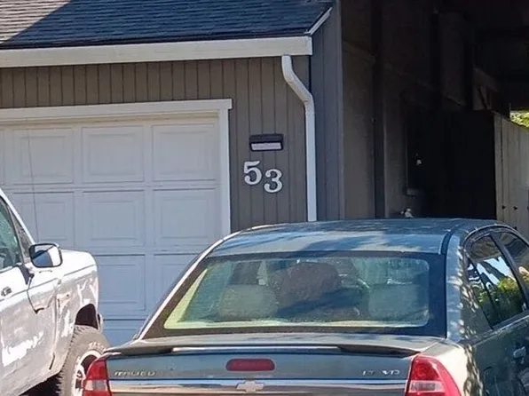 53 Betty Jo Way, Talent, OR 97540