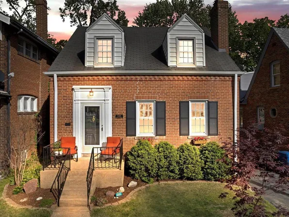 1136 Ralph Ter, Saint Louis, MO 63117