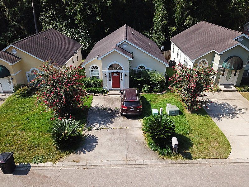 1st image of 2937 Viking Way