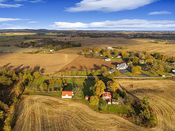 Lonoke Rd facing east