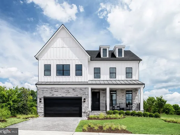 6188 8th Pl N, Arlington, VA 22205