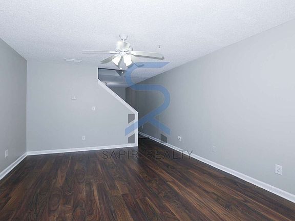 2nd image of 1226 Pinedale Cir NW