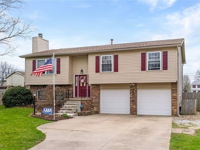 1842 Bruton Church Cir NW, Uniontown, OH, 44685