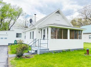 11 Bly Ave, Hudson Falls, NY 12839