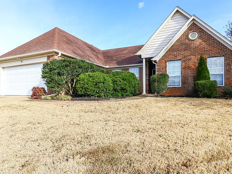 50 Lakewood Dr — Photo 3