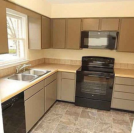 5th image of 102 Westover Ct