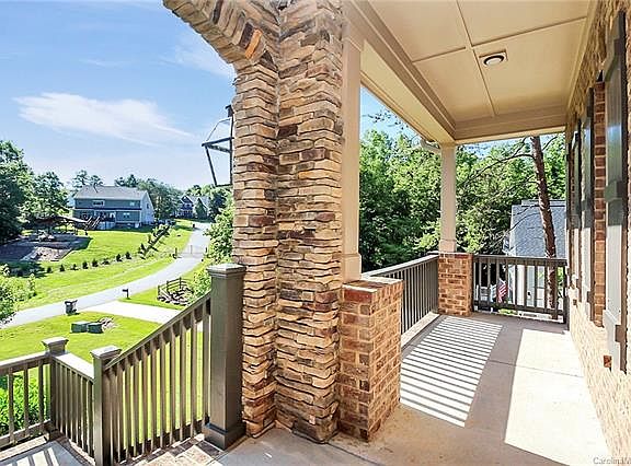 4th image of 117 Leeward Shoals Ln