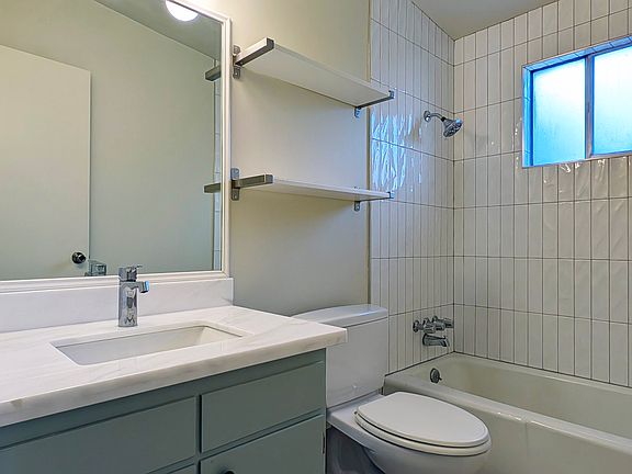 5th image of 1242 E Roosevelt Ave #1242