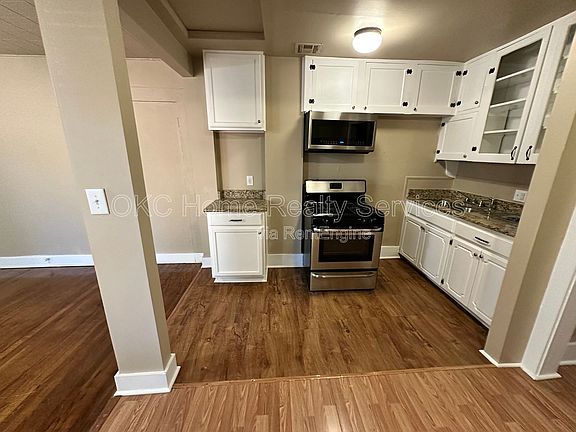 5th image of 1715 N Villa Ave