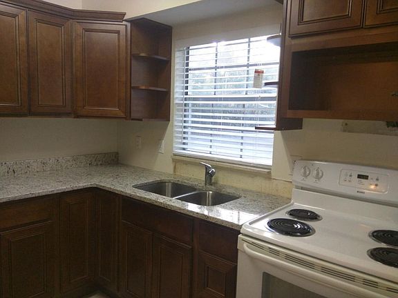 3rd image of 1304 E Muriel St