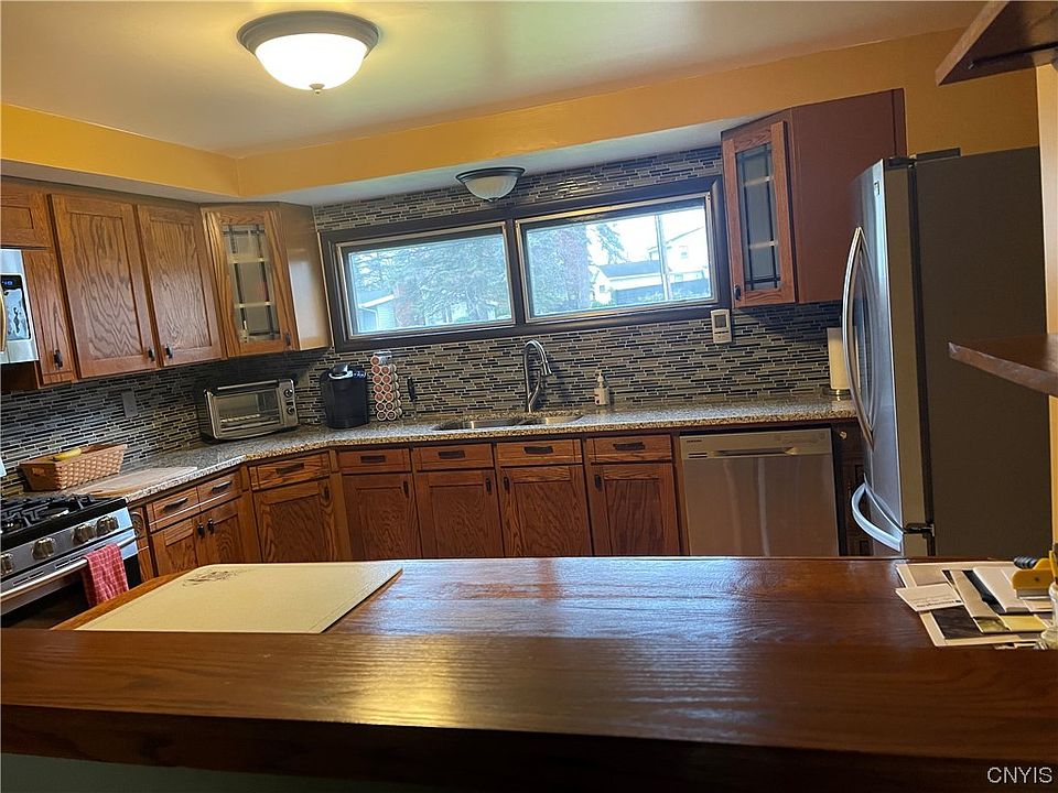 6028 E Pine Grove Rd, Cicero, NY 13039 Zillow