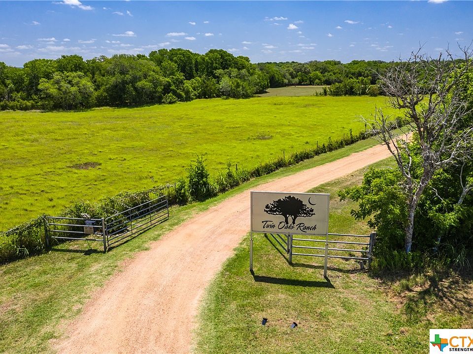 8289 Us Highway 77 N, Hallettsville, TX 77964 Zillow