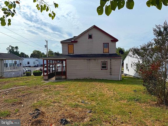 4th image of 823 E Moler Ave
