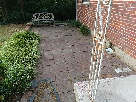 Front patio area to watch the sunset