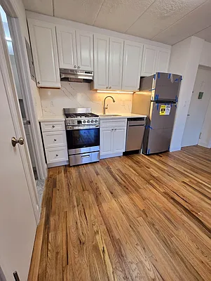 Rented by Metro Park Realty Inc | media 10