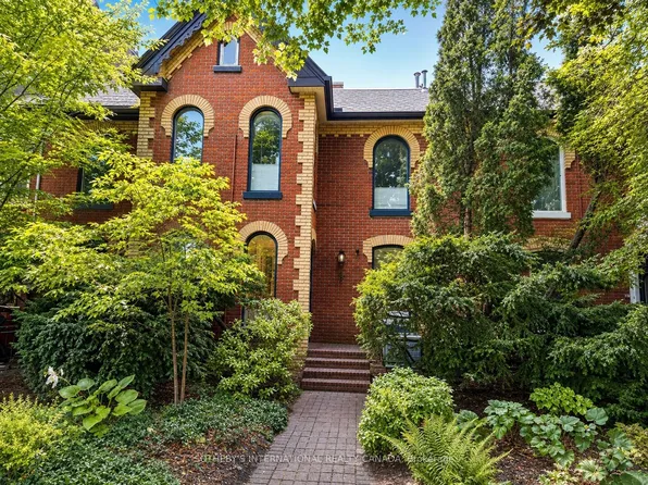 9 Rose Ave, Toronto, ON M4X 1N6