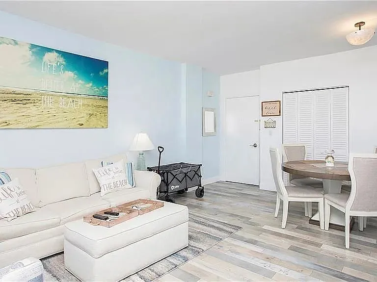 240 Seaview Ct #502 — Photo 3