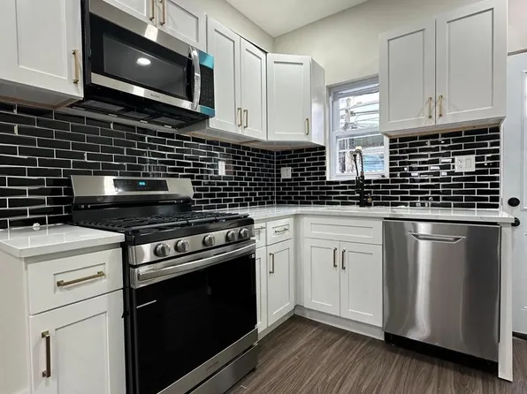 2428 S Beulah St, Philadelphia, PA 19148