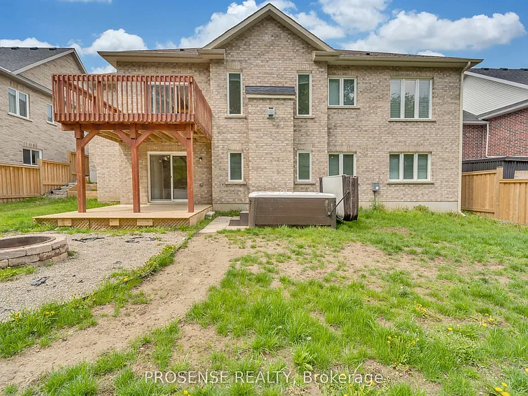 113 Johnson Dr — Photo 3