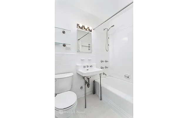 Rented by Douglas Elliman | media 4