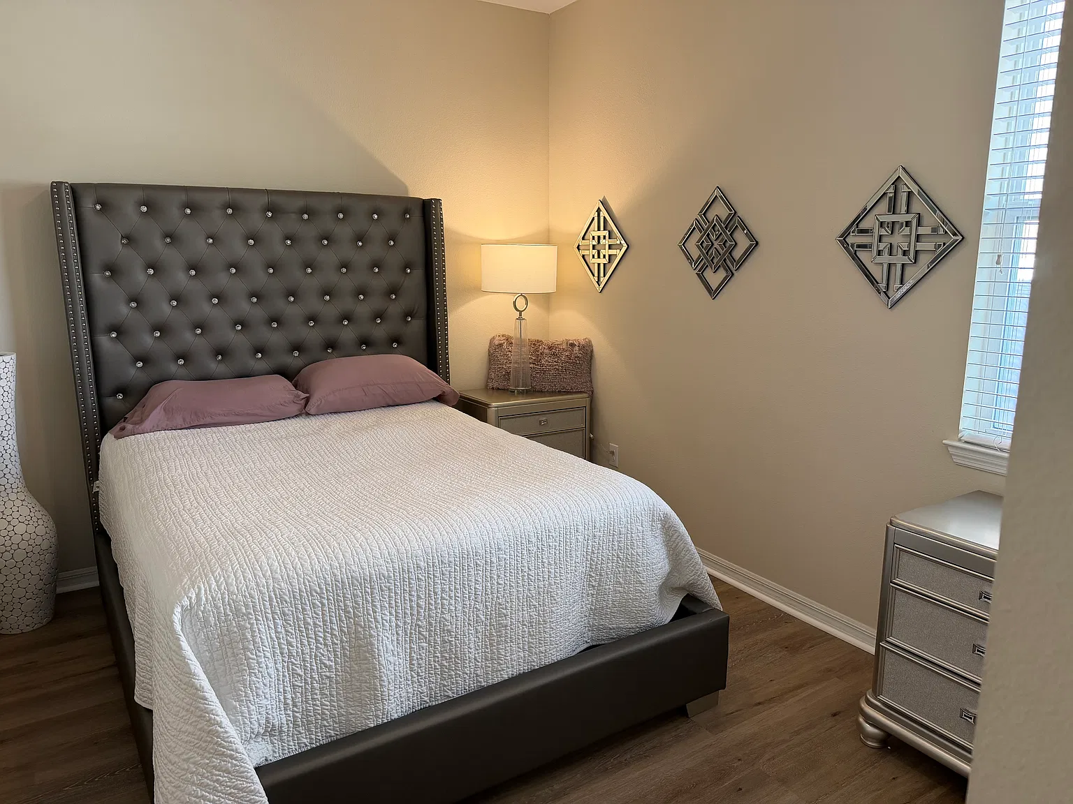 3013 Stonegate Dr — Photo 4